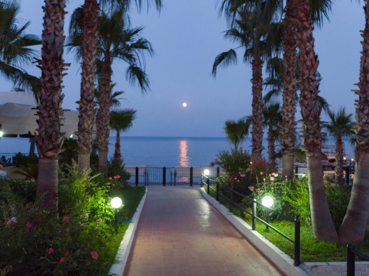 Club Akman Beach Çamyuva 外观 照片