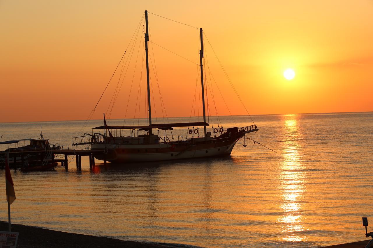 Club Akman Beach Çamyuva 外观 照片